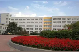 吉林省吉林市三所好高中，吉林一中实力非凡，摘得省理科高考状元图片