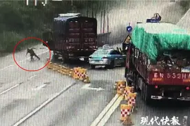 失控货车直冲而来，男子跳车逃生却被对方转弯撞上不幸身亡图片
