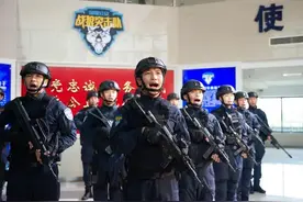 现实中的“战狼”，原来是这样的……图片