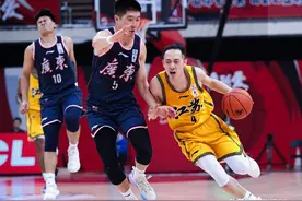命中5记三分得24分！把杜锋吓出一身冷汗，难怪他能获得顶薪图片