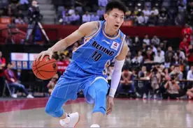 刘晓宇同北京首钢完成续约，希望没有伤病困扰最终证明自己图片