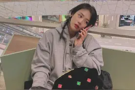 32岁马思纯抑郁后罕晒照，瘦身成功状态好，扎麻花辫嫩成学生妹图片