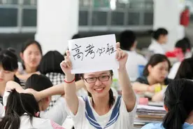 他曾偷走高考试卷，导致国家启动备用卷，无数学命运被改变图片