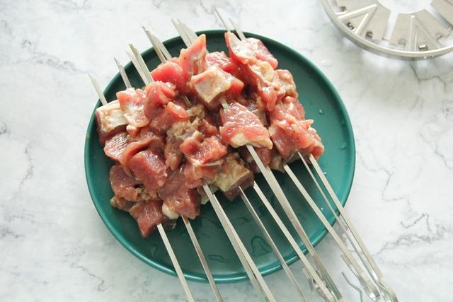 瀹冨惈鏈?0绉嶆皑鍩洪吀锛屽璐甸兘瑕佺粰瀛╁瓙甯稿悆锛屽瀛愪釜澶撮珮浜庡悓榫勪汉