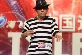 还记得《中国达人秀》第二季冠军卓君吗？陷诈骗风波？图片