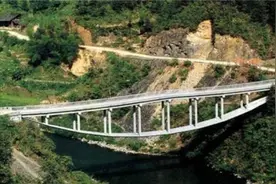 中国最怪的桥：刚建成以为设计师是庸才，30年后才懂他的良苦用心图片