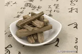 每天学习一味中药——沉香图片