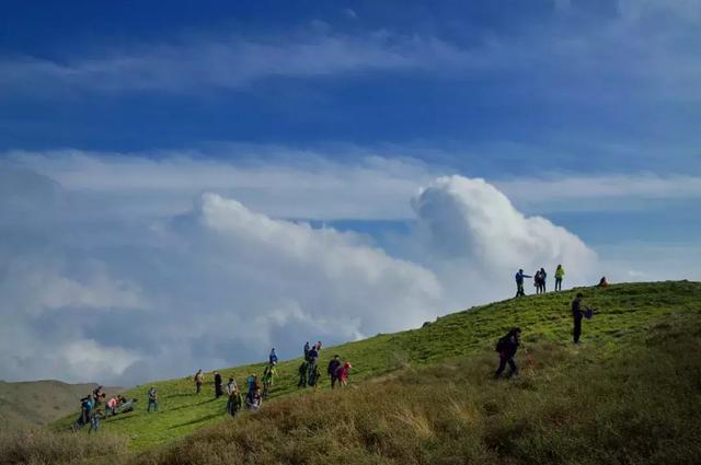 跟着郑州户外驴友团，徒步中国十大非著名山峰