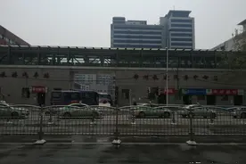 郑州长途汽车中心站图片