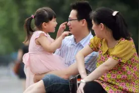 独生子女的父母，晚年是“享福”还是“辛苦”？答案和想象得不同图片