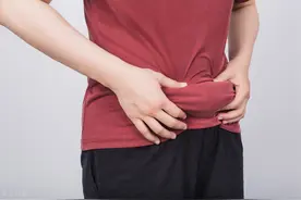 腰腹两侧赘肉多？别只做卷腹！3个方法让你腰围下降5cm图片