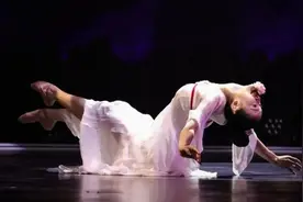 看完《舞蹈风暴》，终于明白导演为啥爱找舞蹈演员演打戏了图片