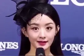 赵丽颖只有80斤，为什么男星们都说她难抱？看看霍建华是怎么说视频封面