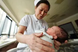 为啥新生儿的身高都是50cm？不是医生偷懒，这两个原因很关键图片