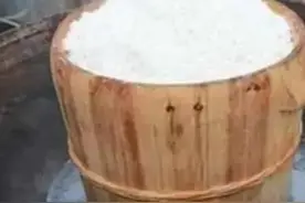 贵州毕节一带生活习惯——蒸饭图片