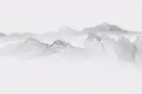 新时代的丝路史诗！列车奔驰在大漠敦煌图片