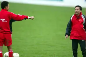 徐亮哭了！前国脚痛诉不公：踢球时被排挤，考教练证与名单绝缘图片