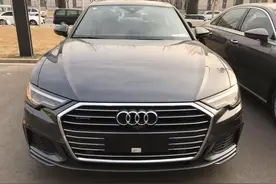 2019款奥迪A6L 45 TFSI quattro 尊享致雅型 银灰色很少见图片