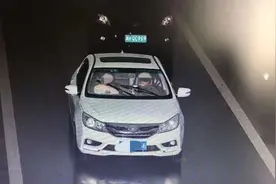 为躲摄录变造号牌 尾号差异暴露违法 津南交警持续追踪查获涉牌违法车图片