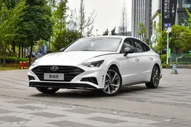 真成“屌丝三宝”了？20万就能拿下顶配索纳塔，关键还没算优惠图片