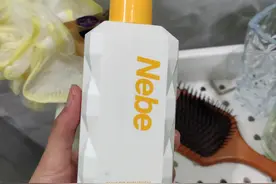 这洗发水谁敢用啊，让人看到就想囤图片