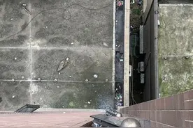 楼上居民一个动作，楼下全遭殃！看着好生气图片