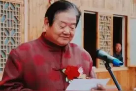 父 亲 在 公 社 当 过 广 播 员图片