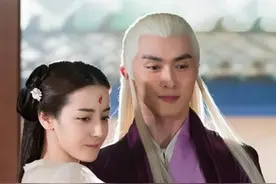 影视里的公主抱，男主显得都很轻松，可实际他们都是这样拍的图片