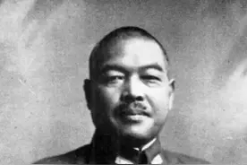 二战日军爆笑海战，鱼雷痛击友军，还把陆军将领送进海里游泳图片