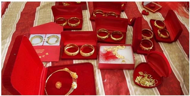 到潮汕女方家提亲带什么礼物(到潮汕女方家提亲带什么礼物好)-207优惠