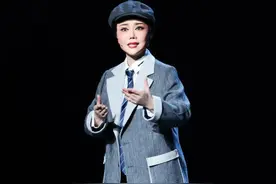 17岁入剧团，21岁获“田汉表演奖”，张璇携《向警予》成功“摘梅”图片