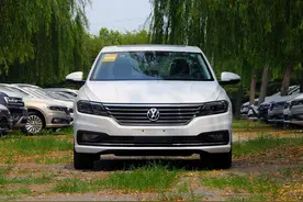 11.2万提了低配大众朗逸，开了2个月后，车主想说句心里话图片