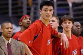 NBA更衣室的潜规则，巨星也要遵守！新秀姚明不懂规矩险发生冲突图片