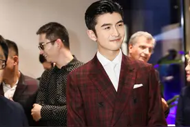 张云龙不辛苦命苦？民国公子转行喜剧人？是帅哥偏偏长了张嘴？图片