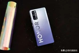 买不起华为的你用荣耀同样可以高傲，在支持国产方面我们是一样的图片