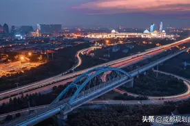 刚刚，出发！沪→蓉，高速看中国图片