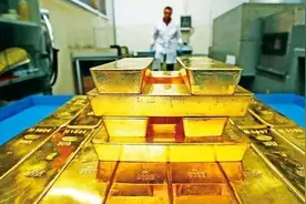 走投无路！美国不计后果抛售黄金，中俄成为最大接盘手图片
