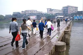 天府味道·小吃龙门阵：跷脚牛肉 脚跷四方 美味飘香图片