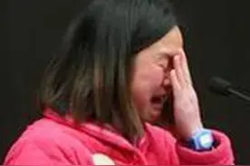 2001年，第4任丈夫新婚死亡，竟牵扯出，妻子前3个丈夫的蹊跷死因图片