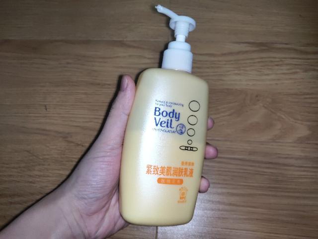 9月护肤心得：频繁更换护肤品非常容易导致皮肤不稳定