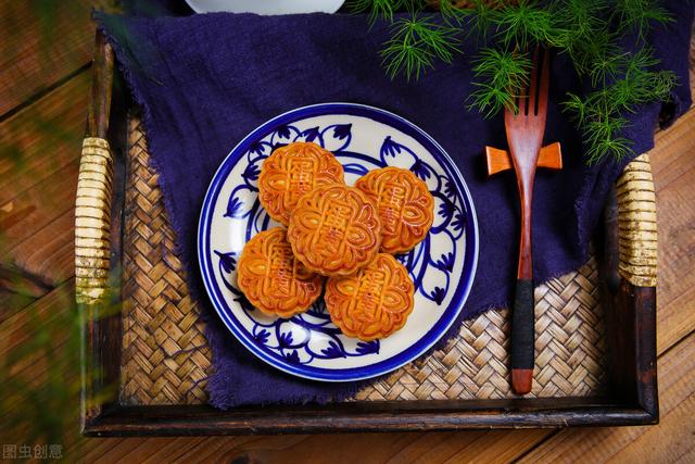 广式月饼里的三个关键词：转化糖浆、枧水、馅料