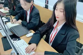 北大青鸟：那些学IT的美女们，是真的美图片
