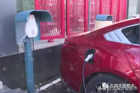 自家车位想安充电桩，物业不同意该咋办？图片