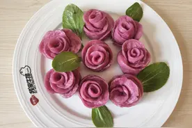 520有钱人送鲜花，俺捏面玫瑰花，蒸出来下不了口图片