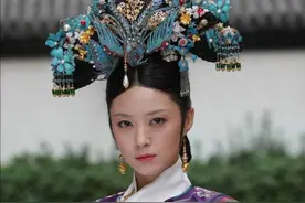 眼前的“蓝”不是蓝，你买的蓝玫瑰也只是骗人的图片