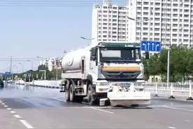 洒水车成为道路“新公害”？车主：弊端太多，希望能早点取消图片