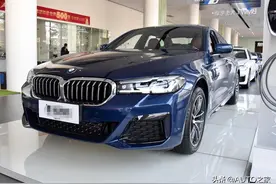 新款宝马5系提车，空间不输奔驰E，落地40万，比A6接地气图片