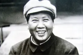 63年毛主席被请进人民大会堂，一推门高兴地说：你们要敲我竹杠啊图片