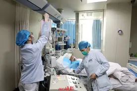 支援湖北的女儿马上回家！父亲却突发意外！南昌这一幕让人泪目图片