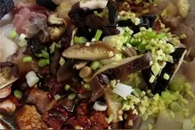 香气扑鼻的南乳蒸鸡，香嫩可口，吃货必备图片